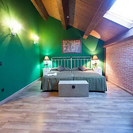 Dona Urraca Inn 4*