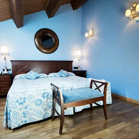Dona Urraca Inn 4*